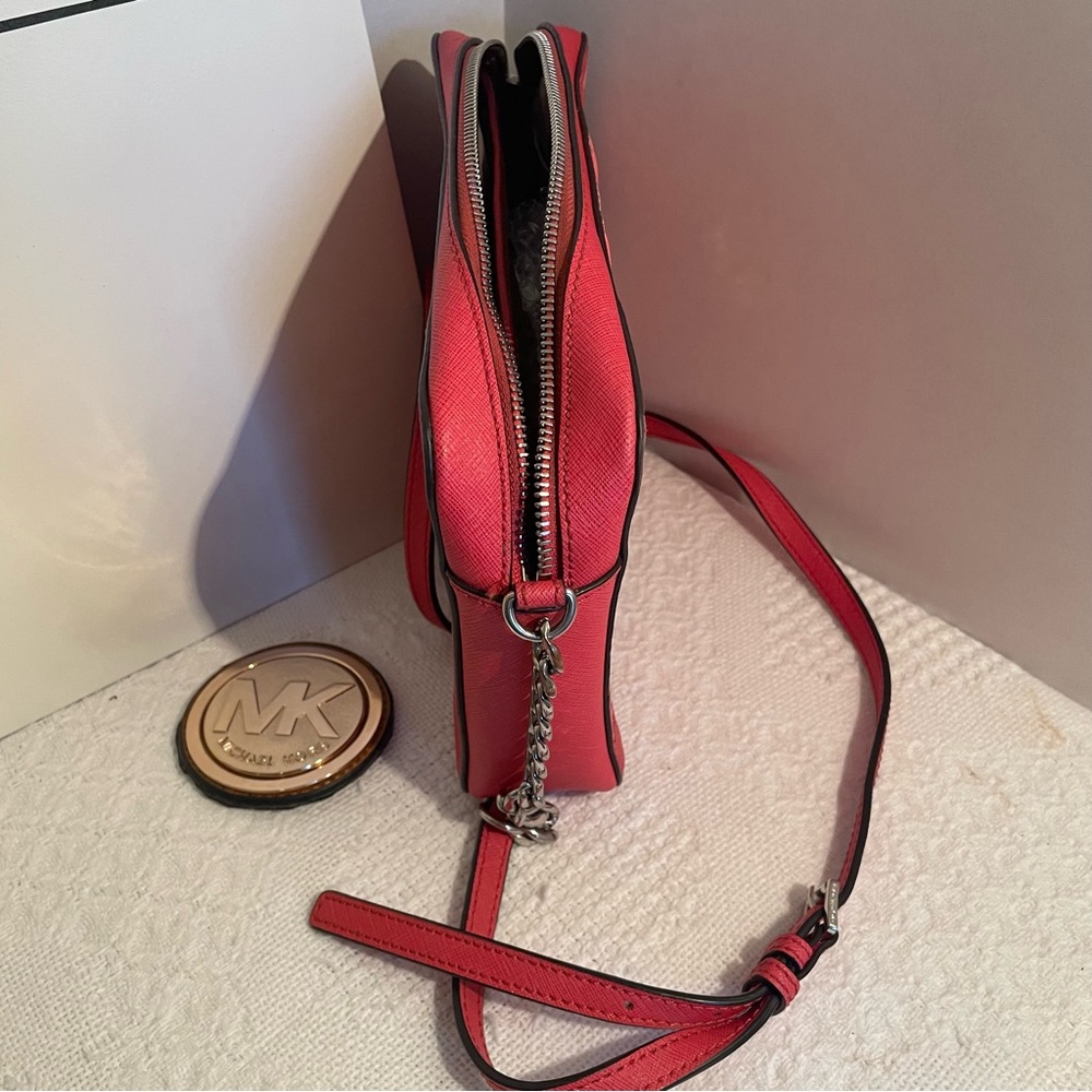 Michael Kors Coral and Light Red Crossbody‎ Bag with Chevron Design - Picture 8 of 12